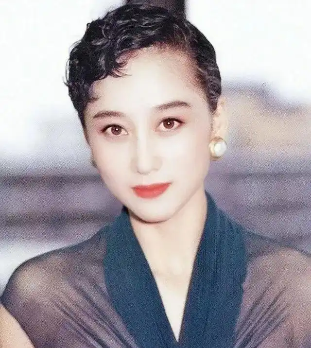娱乐圈最漂亮的女明星_秦岚颜值排名第十_娱乐圈美女排行榜